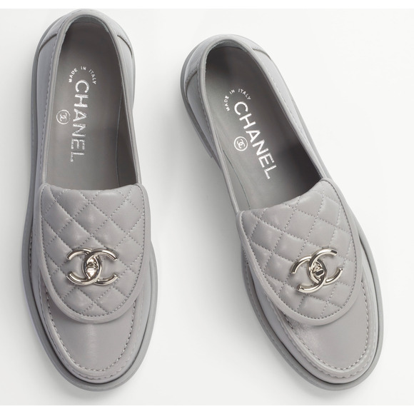 Chanel 21B Grey Quilted Flap Turnlock CC Logo Silver Mule Slip Flat Loafer 40.5 - Picture 1 of 11